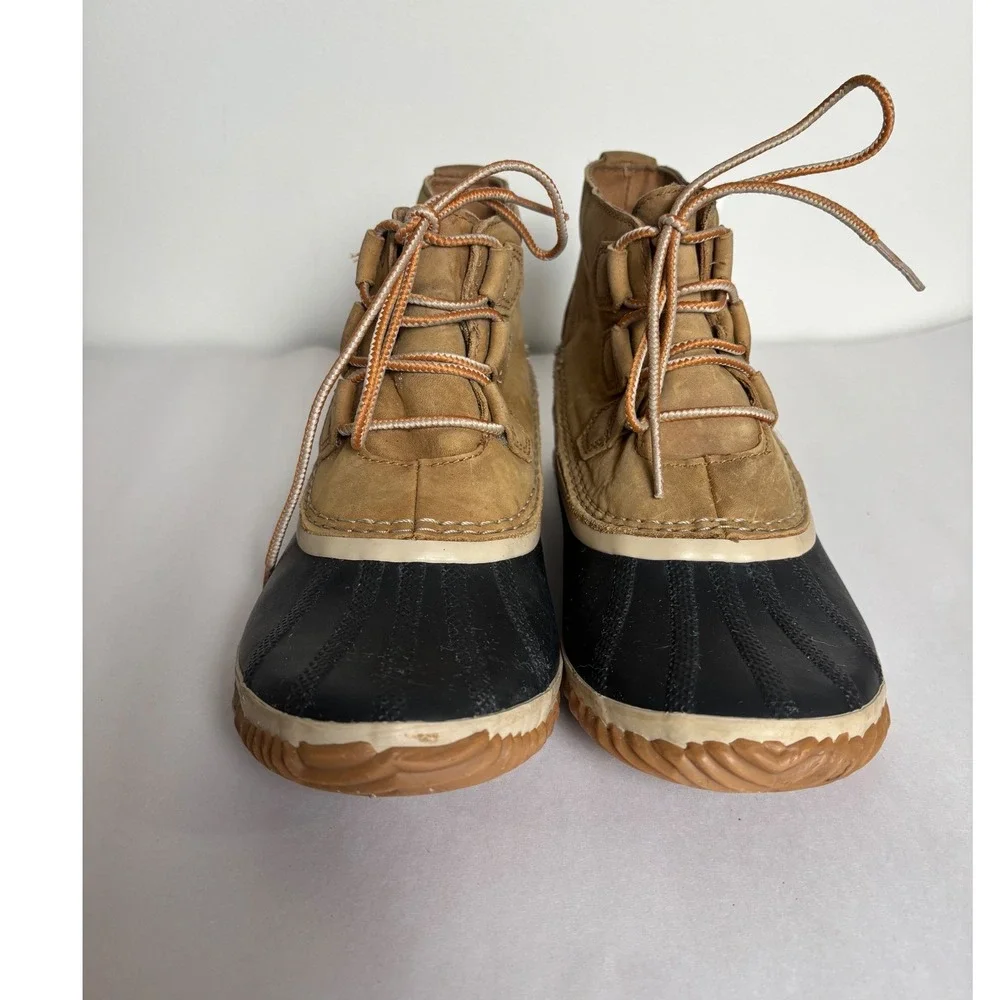 Sorel Womens Out N About Leather Duck Boots Size 9 Waterproof Tan Black Rainboot